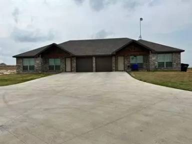 Main picture of 104 Lone Star Ct