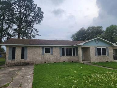 Main picture of 125 Rosewood Ave