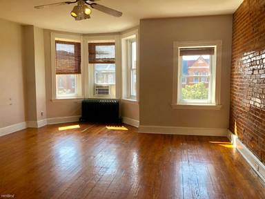 Main picture of 2729 Saint Paul St