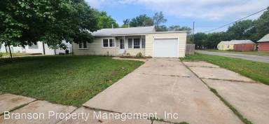 Main picture of 1701 Roanoke St