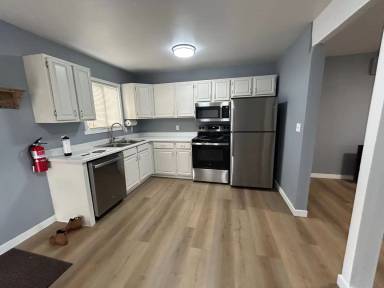 Main picture of 137 Hawthorn Ave