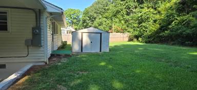 Main picture of 130 Benjamin Rd