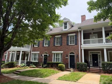 Main picture of 9383 Founders St