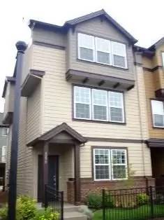 Main picture of 3378 SE Wedgewood Ave