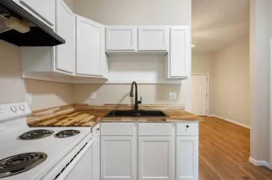 Main picture of Yorktown Apartments