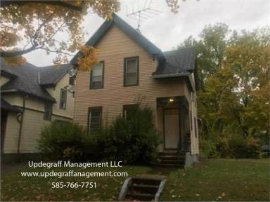 Main picture of 262 Magnolia St