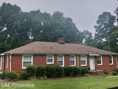 Main picture of 5735 Oak Dr