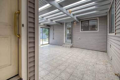 Main picture of 1985 Ponderosa Dr
