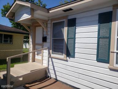 Main picture of 5209 Margarita St