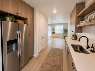 Main picture of 5080 SE 38th Ave