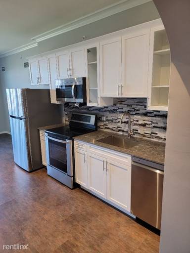 Main picture of 6700 S Clyde Ave & 2049-51 E 67th St Apartments