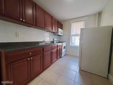 Main picture of 115 Fairview Ave