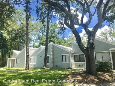 Main picture of Villa Pines At Baymeadows