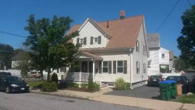 Main picture of 4 Lewis St