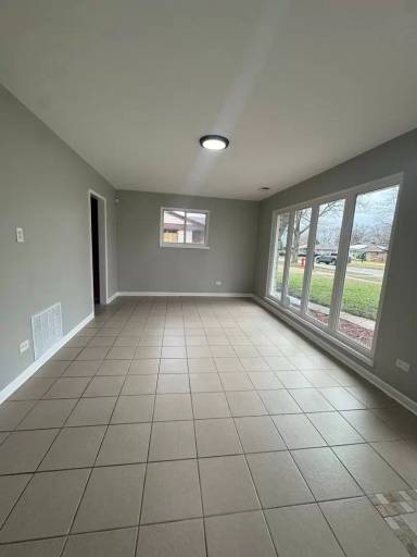 Main picture of 17936 Wildwood Ave