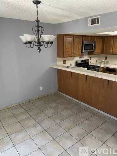 Main picture of 9238 Citrus Ave