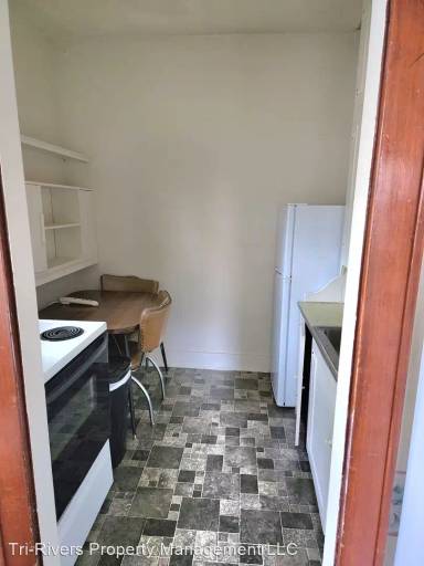 Main picture of 412 W South St