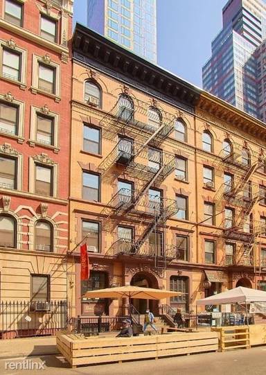 Main picture of 229 E 53rd St