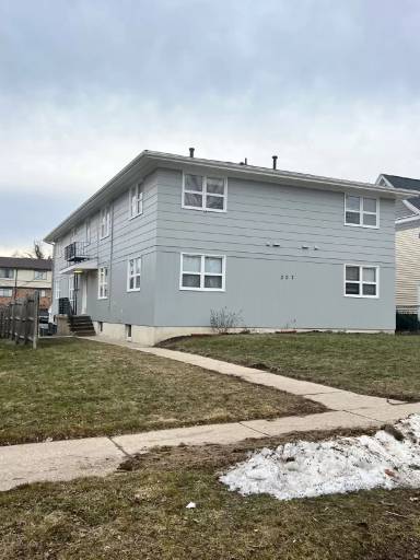 Main picture of 307 30th Street Dr SE