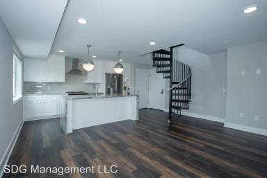 Main picture of 817 N 20th St