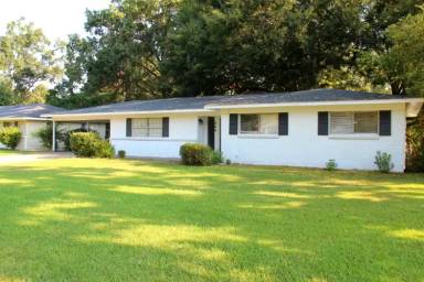 Main picture of 216 Melrose Dr