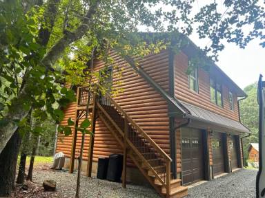 Main picture of 120 Hickory Ln