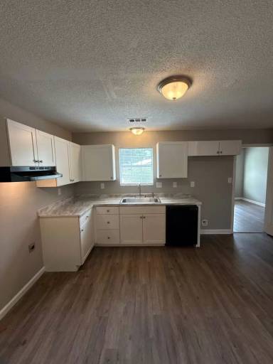 Main picture of 1430 Stacey St