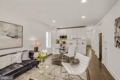 Main picture of 2717 Sherman Ave NW
