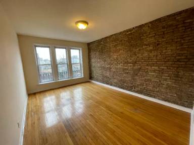 Main picture of 3034-48 W Wellington Ave & 3000-08 N Whipple St