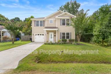 Main picture of 2725 Barclay Ave
