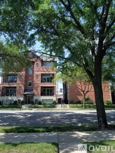 Main picture of 6566 N Northwest Hwy