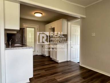 Main picture of 8620 Portage Rd