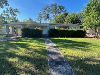 Main picture of 4121 Aldington Dr