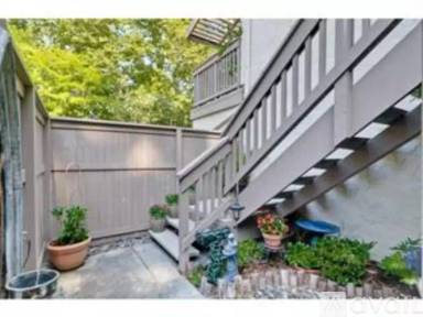 Main picture of 19303 Vineyard Ln