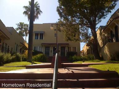 Main picture of 819 1/2 Kodak Dr