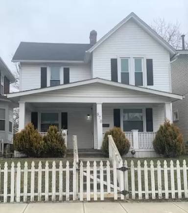 Main picture of 870 Carpenter St