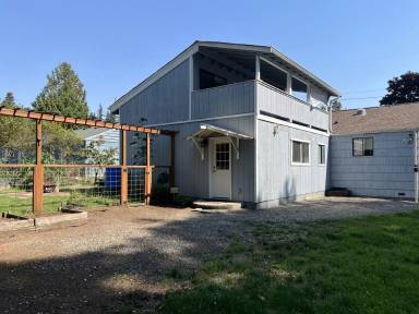 Main picture of 12807 23rd Ave NE