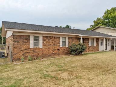 Main picture of 310 Wilson St