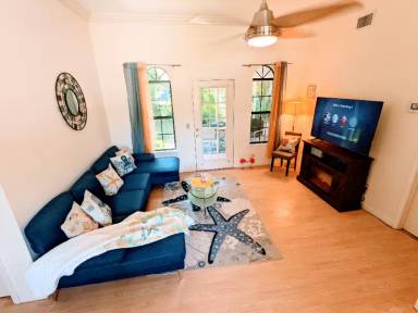Main picture of 410 Tanager Rd