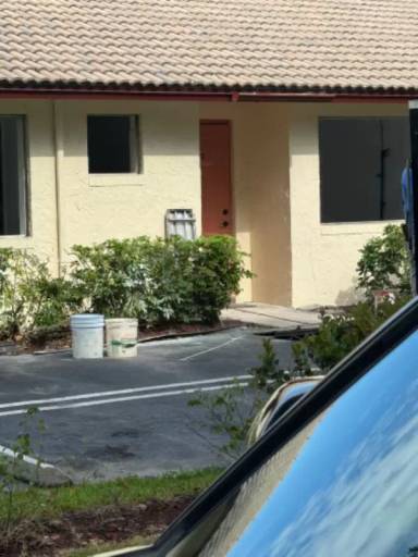 Main picture of 4100 NW 114th Ave