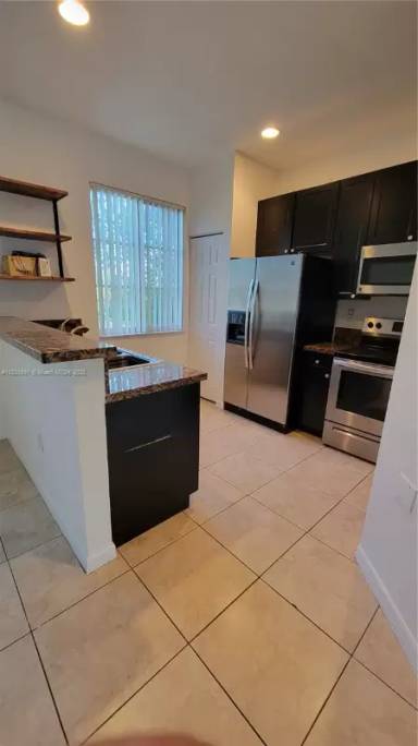 Main picture of 12600 SW 50th Ct