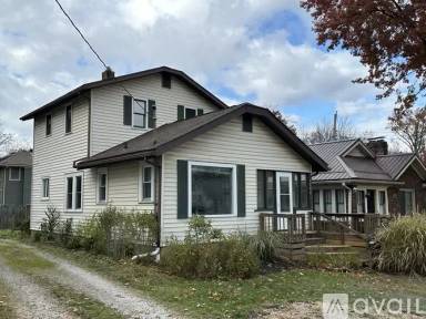 Main picture of 2886 Norwood St