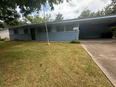 Main picture of 443 Janet Ln