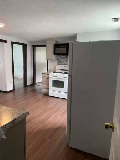 Main picture of 69 Gage St