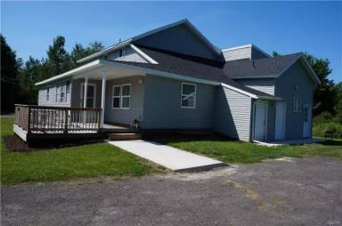 Main picture of 84 Huntley Rd