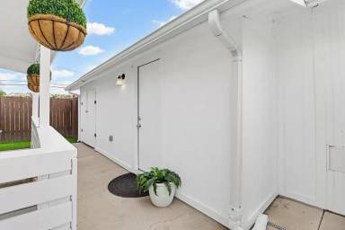 Main picture of 3281 New Jersey Ave