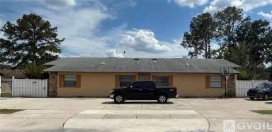 Main picture of 4156 Flying Fortress Ave