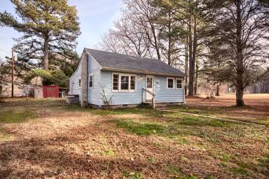 Main picture of 40 Lilac Ln