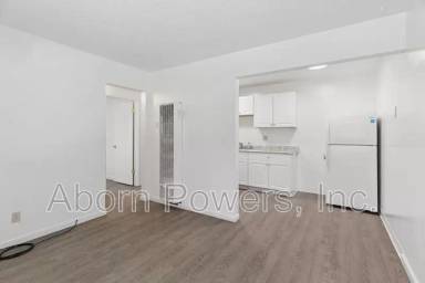 Main picture of 2807 Manor Dr