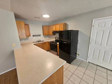 Main picture of 3235 W Woodridge Dr